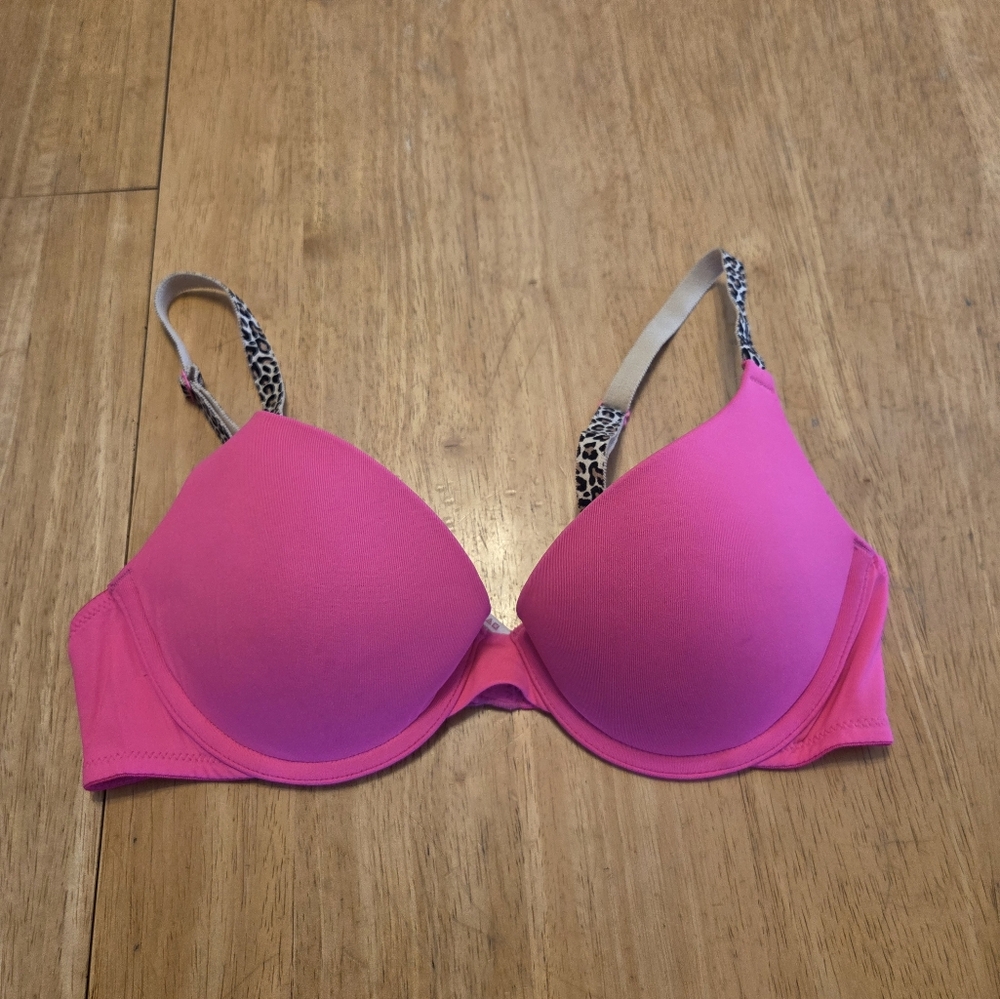 Victoria's Secret PINK wear everywhere Push Up Bra hot pink leopard 34B